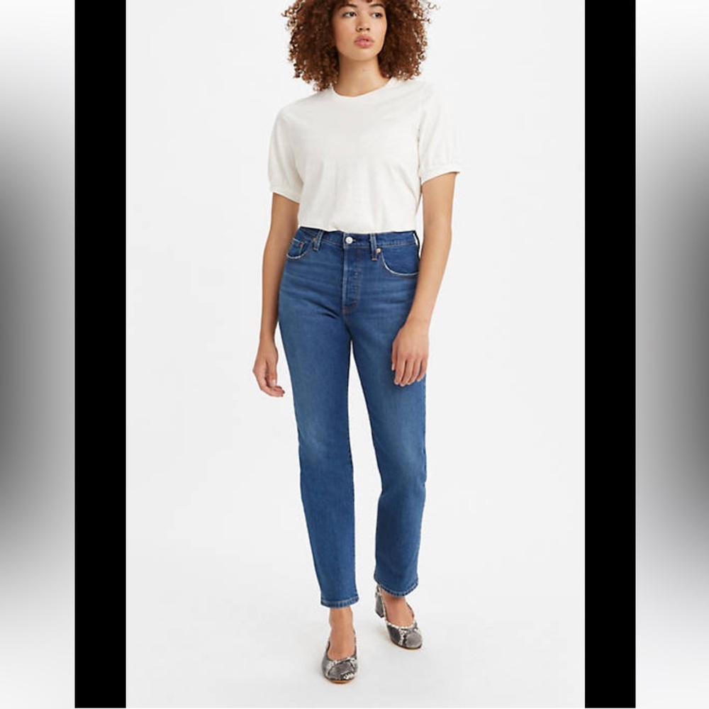 Women’s Levi’s 501 Original Fit Medium Wash